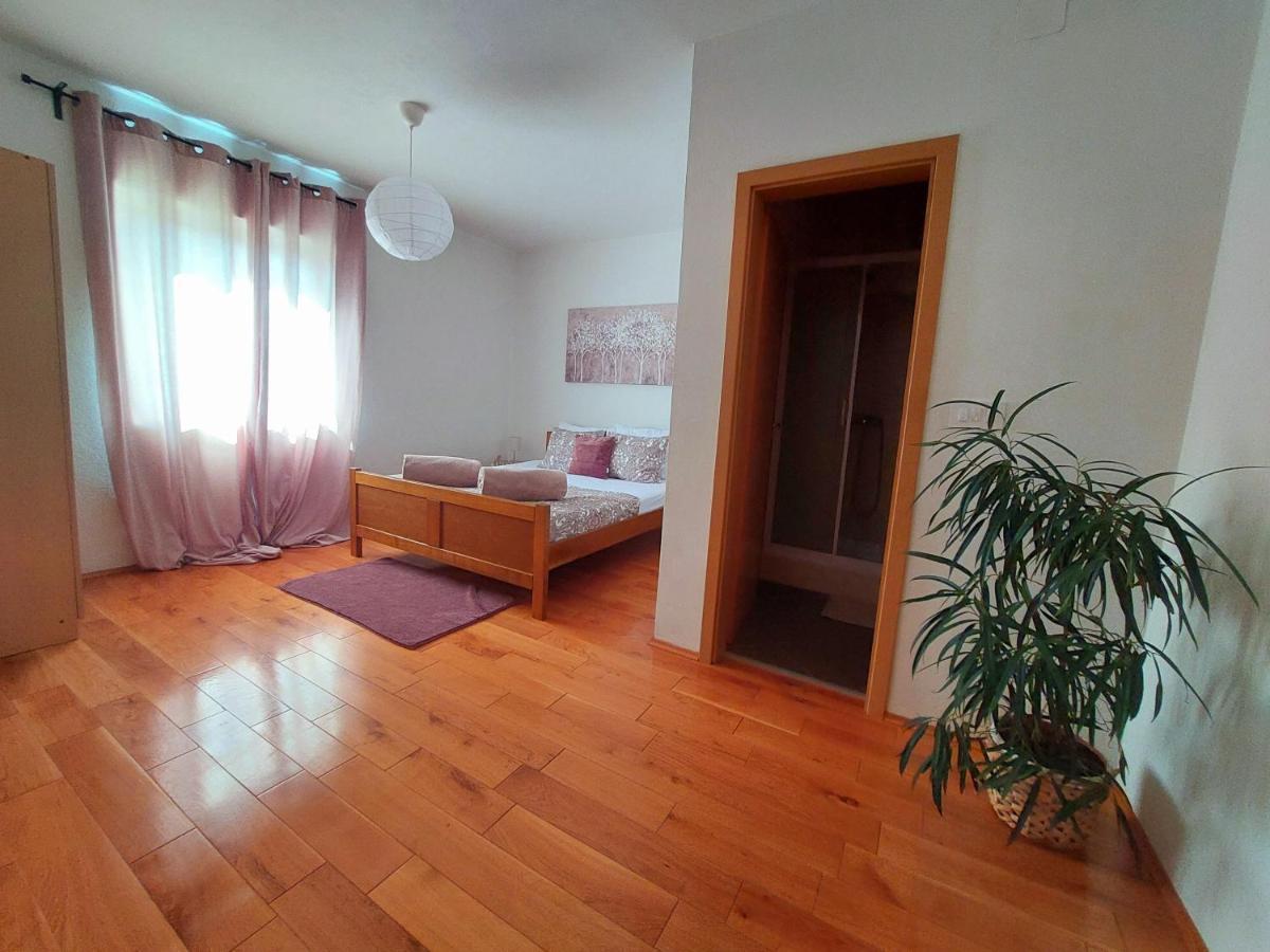 La Palma Appartement Pakoštane Buitenkant foto